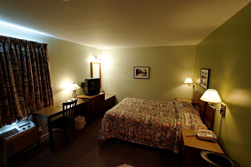 Motel Le Transit Mont-Saint-Hilaire Extérieur photo