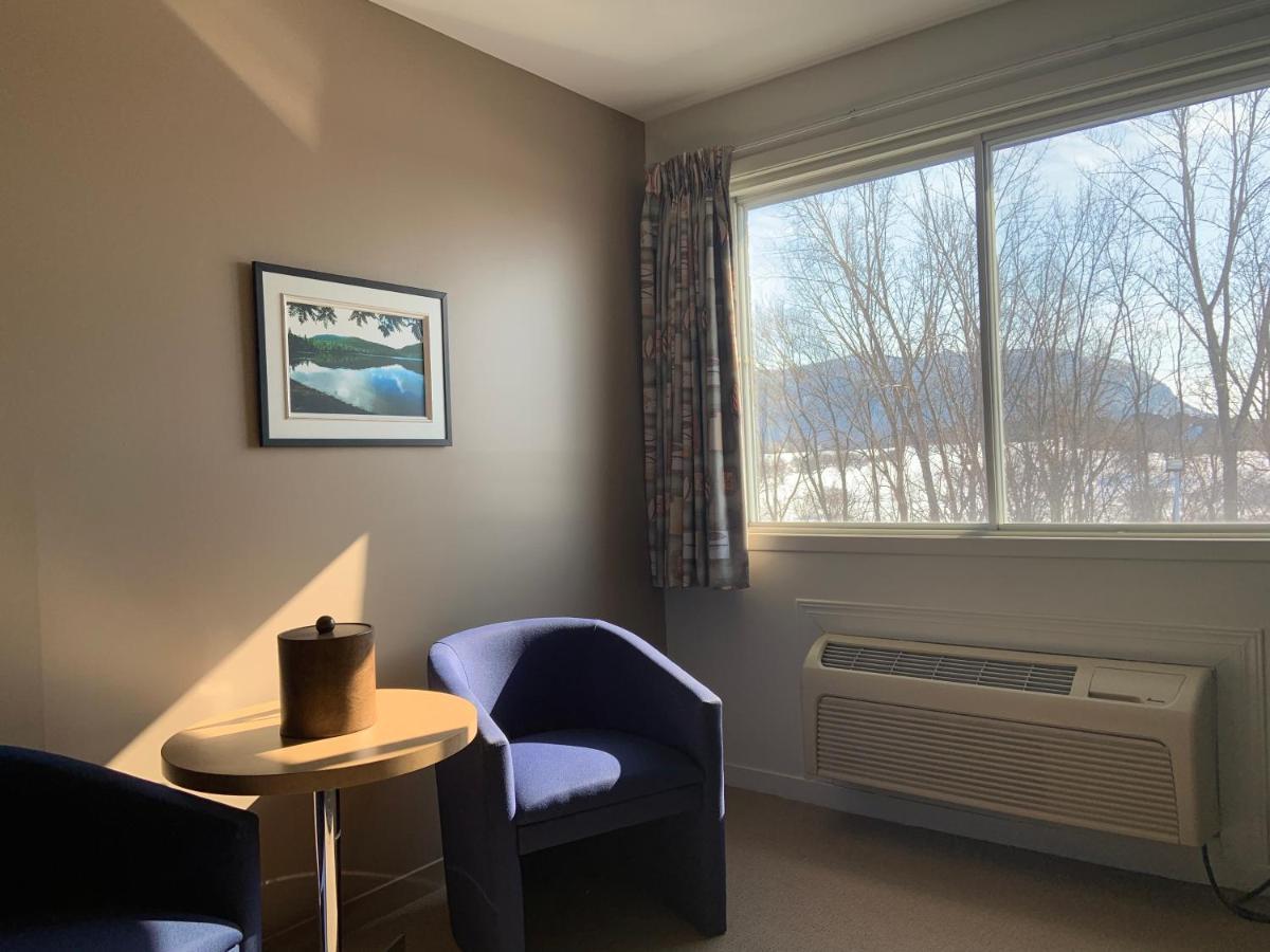 Motel Le Transit Mont-Saint-Hilaire Extérieur photo